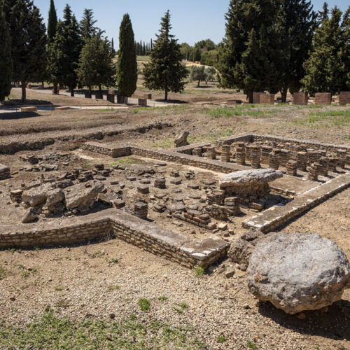 Visita con guía oficial para familias y grupos al Complejo arqueológico de Itálica