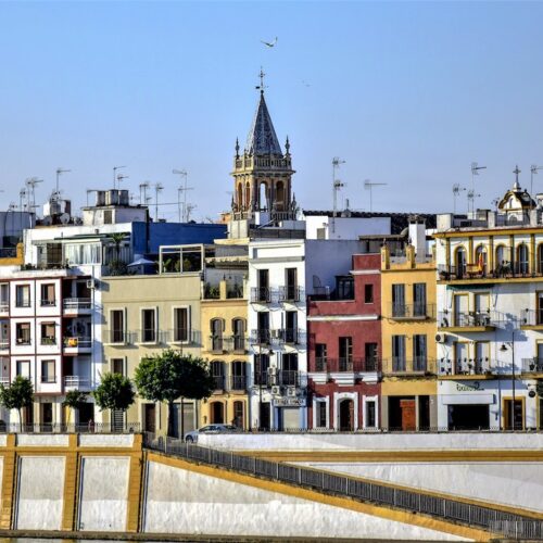 Visitas Guiadas en Español al Barrio de Triana en Sevilla con Guía Local Oficial