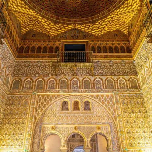 Visita Privada al Real Alcazar de Sevilla para familias y grupos de amigos.