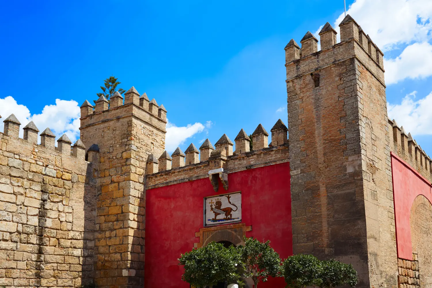 ¿Que palacios visitar con visita guiada en Sevilla?