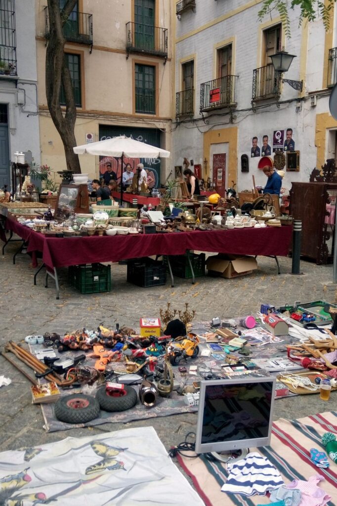 Mercadillo de El JUeves en Sevilla