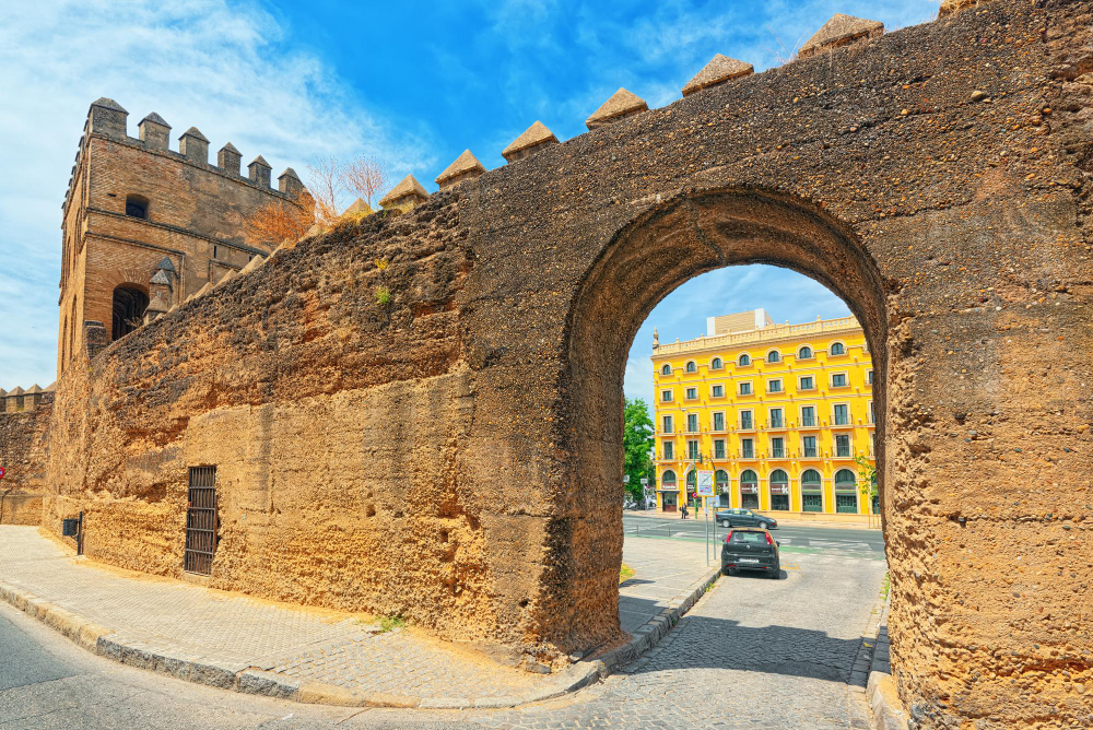 La Sevilla almohade: secretos, monumentos y curiosidades del legado islámico